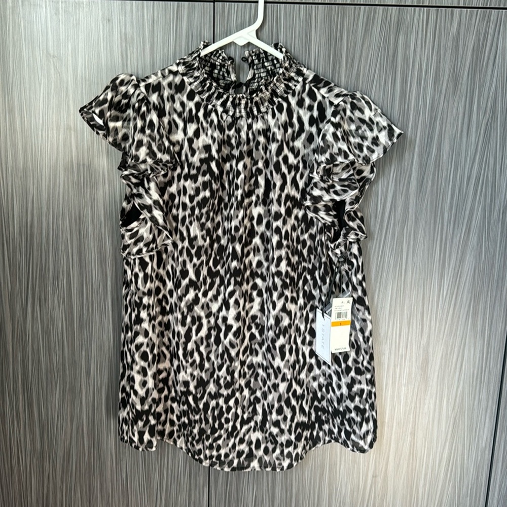 1.State Black and Gray Leopard Flutter Sleeve Top